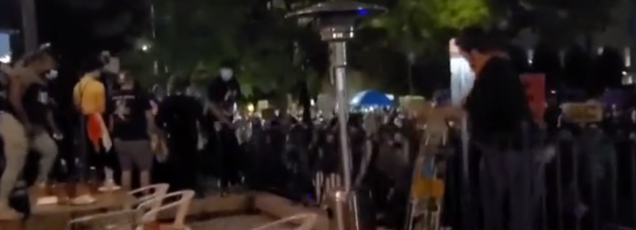 给每个黑人发35万赔罪2.png