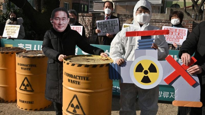 韩国环保团体2022年在首尔举行示威，抗议日本核废水排放计划